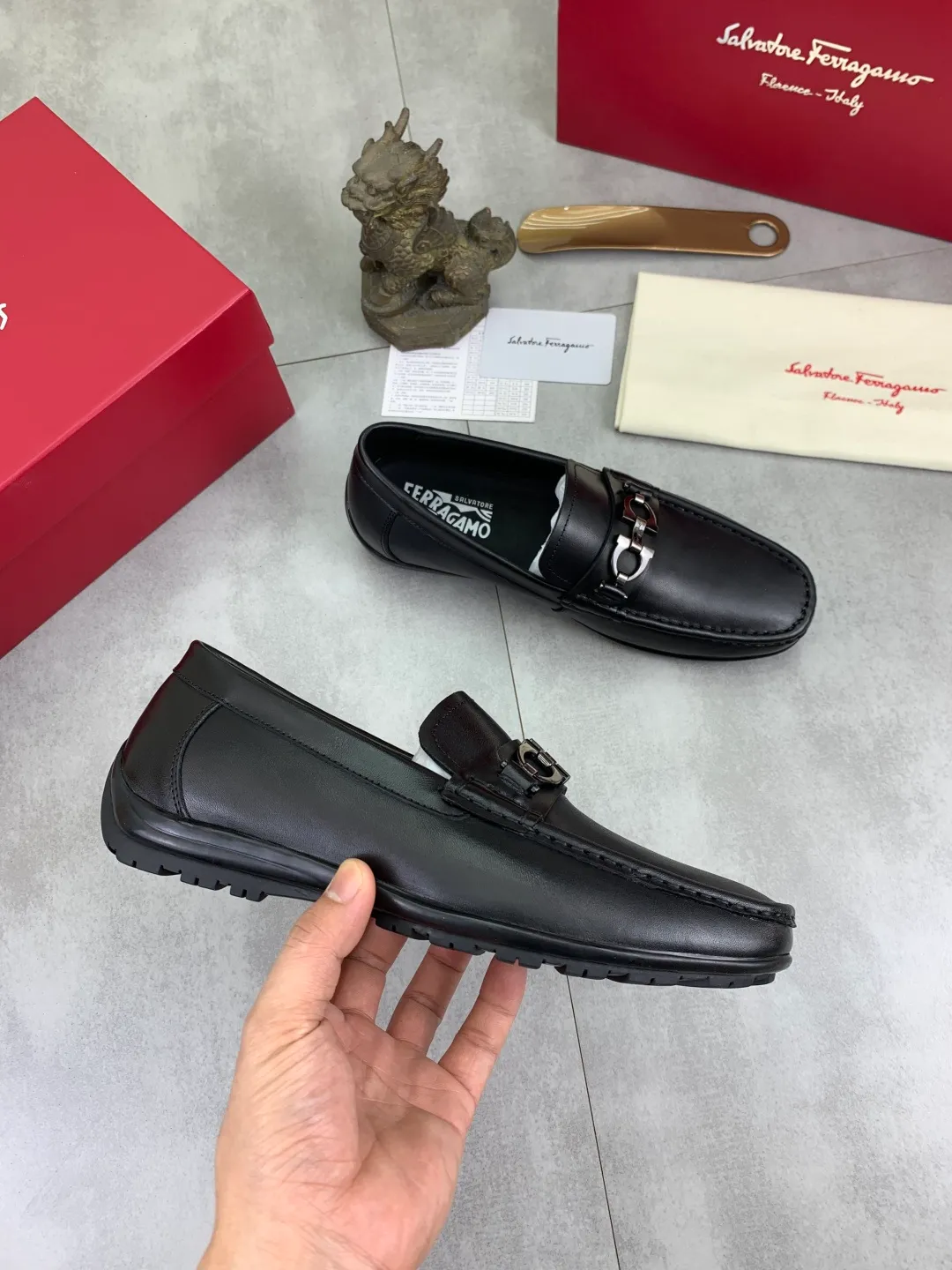 Men's shoes 💰P480 new high quality [Ferragamo/Ferragamo] latest model original imported calfskin, imported cowhide lining + original luxury metal buckle + original combination outsole Comparison without pressure Code number: 38-44 (45 customized)